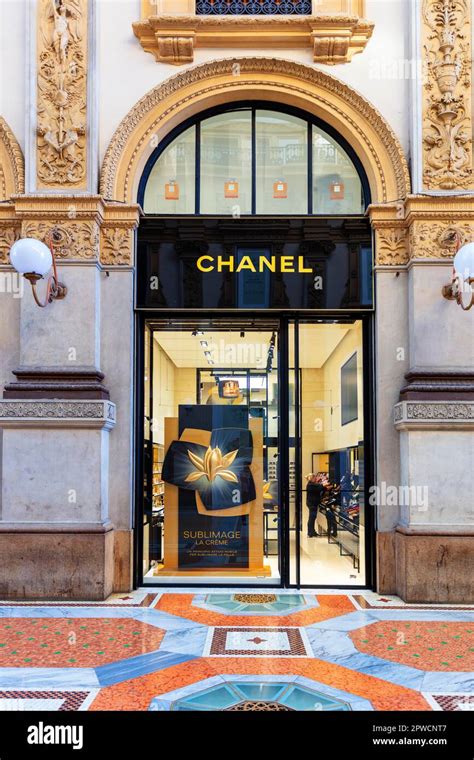 negozi chanel lombardia|Chanel shop milano.